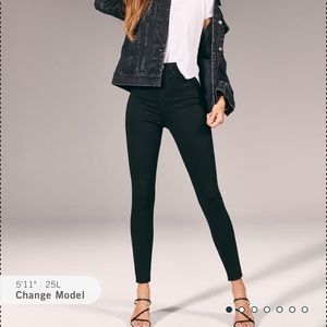 A&F Ultra High Rise Jean Leggings NWT size 27